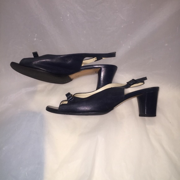 Salvatore Ferragamo Boutique Leather Slingback’s - Picture 4 of 8